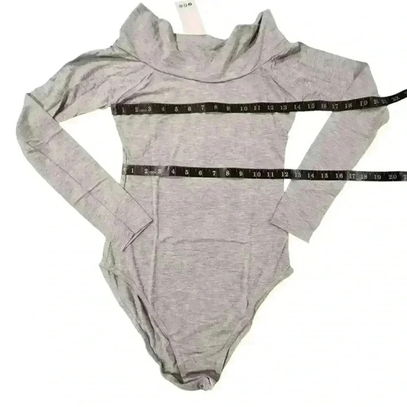NEW Boohoo Women's Ladies Simone Off The Shoulder Bodysuit Grey Size 8 US - Picture 4 of 9